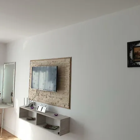Alexina Studio Onix Mamaia Nord אתר נופש *