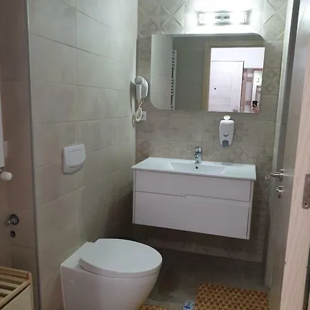 Alexina Studio Onix Mamaia Nord אתר נופש